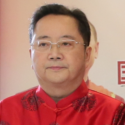 但漢雄-湖北中醫(yī)藥大學(xué)藥學(xué)院副院長(zhǎng)、主任藥師