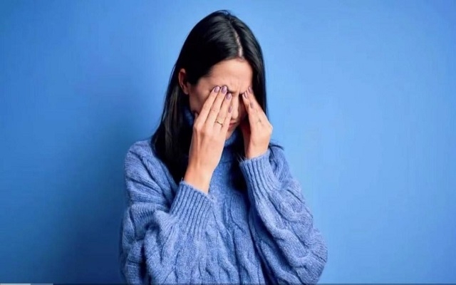 天天看手機，眼疲勞，視力越來越模糊怎么辦？